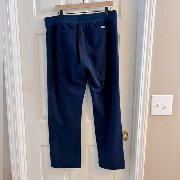 Figs Scrub Set - Picture 4 of 5